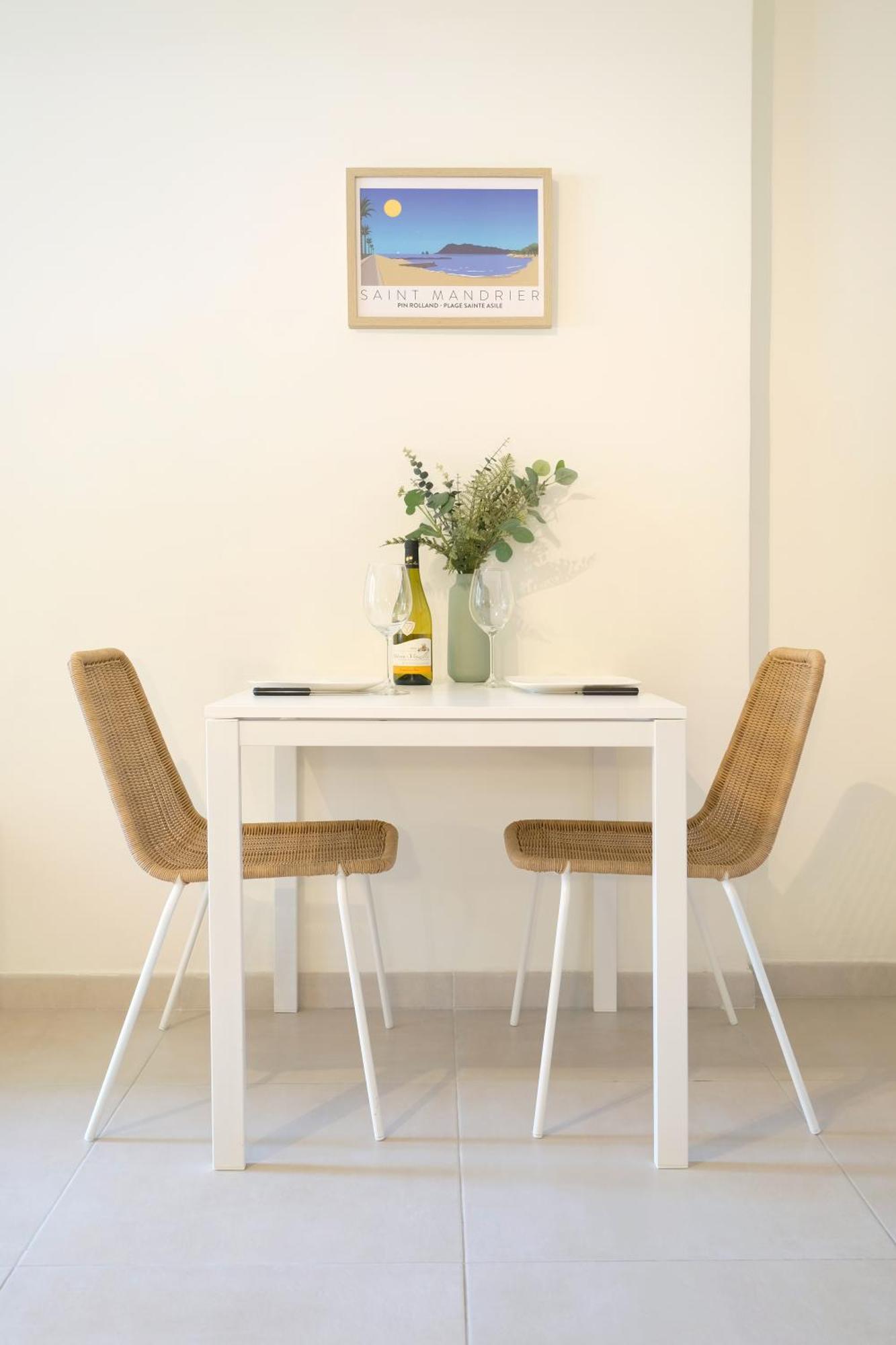 Studio Renove, 5Mn Plage, Terrasse, Clim, Velos Saint-Mandrier-sur-Mer Exterior foto