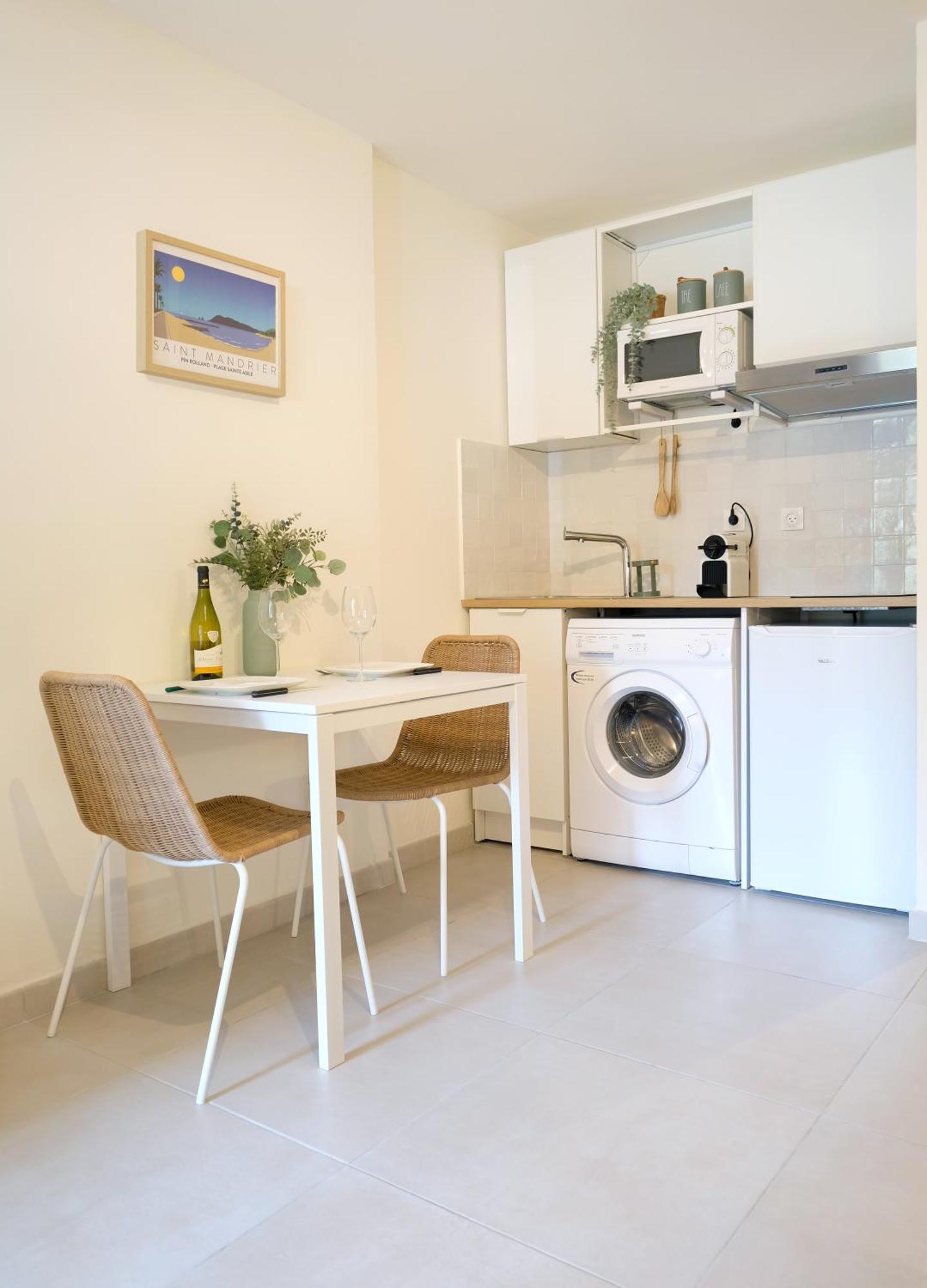 Studio Renove, 5Mn Plage, Terrasse, Clim, Velos Saint-Mandrier-sur-Mer Exterior foto